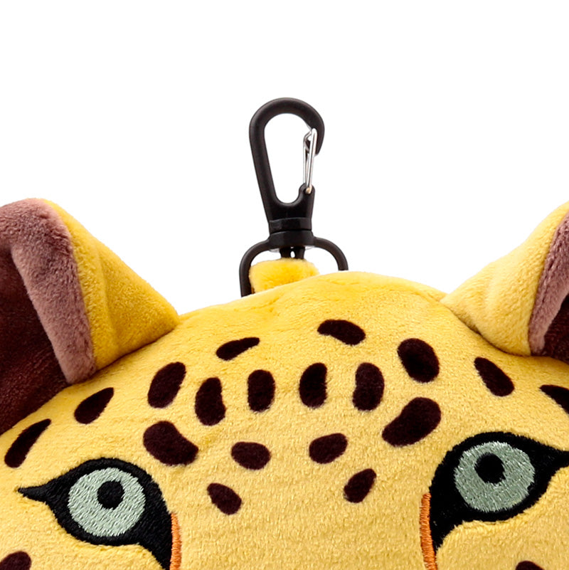 Leopard Travel Pillow Set Bag Clip Close Up